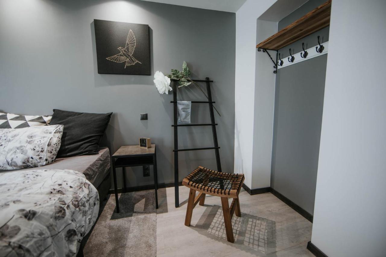 Pinska Guesthouse Cozy Apartment Вилянди Екстериор снимка